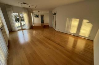 Einfamilienhaus kaufen in 42549 Velbert, Zweifamilienhaus mit flexibler Nutzung in Velbert-Mitte