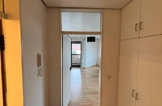 Wohnung kaufen in 89073 Ulm, Ulm - 1 Zi-Whg. Ulm Oststadt mit Keller und Tiefgaragenstellplatz