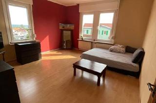 Wohnung kaufen in 60388 Frankfurt, Frankfurt am Main - Helle Wohnungen im Dreifamilienhaus der Jahrhundertwende