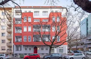 Wohnung kaufen in Badensche Straße 32, 10715 Berlin, Berlin - Investment in City West! Klassische 2-Zimmer Altbauwohnung mit Balkon! - vermietet!