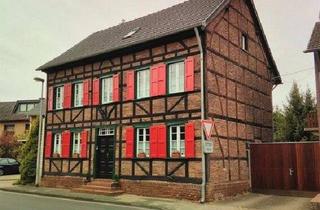 Einfamilienhaus kaufen in 50374 Erftstadt, Erftstadt - Denkmalgeschütztes Einfamilienhaus mit großem Garten in Erftstadt-Friesheim