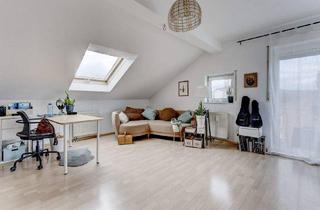 Wohnung kaufen in 79100 Freiburg, Freiburg im Breisgau - Helle 1-Zimmer-Wohnung mit Balkon in Freiburg