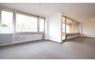 Wohnung kaufen in 71229 Leonberg, Leonberg - Viel Platz für die ganze Familie