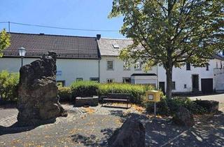 Haus kaufen in 54533 Bettenfeld, Bettenfeld - Zu verkaufen 2 Häuser, die derzeit als Ferienhäuser vermietet werden, zwischen Eifel und Mosel