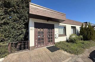 Einfamilienhaus kaufen in 66113 Saarbrücken, Saarbrücken - Saarbrücken ( oberer ) Rastpfuhl 1-Fam. Bungalow + 2 Garagen