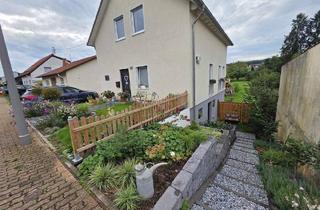 Einfamilienhaus kaufen in 66793 Saarwellingen, Saarwellingen - Modernes Einfamilienhaus mit Einliegerwohnung, großem Garten - ruhige Lage in Reisbach (Saarwellingen)