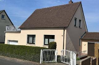 Einfamilienhaus kaufen in 61118 Bad Vilbel, Bad Vilbel - Schönes Zuhause mit großem Grundstück auf dem Niederberg!
