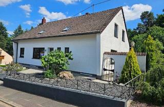 Haus kaufen in 54329 Konz, Konz - Freistehendes EinZwei-Familien-Haus in sonniger Höhenlage in Konz Könen