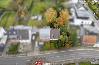 Einfamilienhaus kaufen in 40667 Meerbusch, Meerbusch - Kernsanierungsbedürftige Doppelhaushälfte mit großem Garten und Anbaumöglichkeit in Büderich