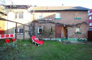 Haus kaufen in 53121 Bonn, Bonn / Endenich - Viel Platz für die ganze Familie EFH in Bonn-Endenich mit Terrasse, Scheune und viel Gartenfläche