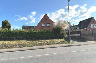 Haus kaufen in 27721 Ritterhude, Ritterhude - PURNHAGEN-IMMOBILIEN - Teil vermietetes 3-Parteienhaus mit Garage in zentraler Lage von Ritterhude