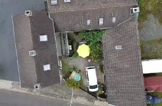 Haus kaufen in 53859 Niederkassel, Niederkassel - Modernisierter Vierkanthof 253 m² Wohnfläche+Nutzfläche Gewerbe möglich großer Innenhof Niederkassel