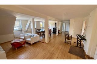 Wohnung kaufen in 31515 Wunstorf, 31515 Steinhude - Gemütliche Dachgeschosswohnung im Doktorhus Steinhude