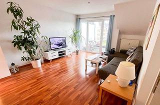 Wohnung kaufen in Hannoversche Straße 29, 53844 Troisdorf, Helle 2-Zimmer Dachgeschosswohnung in Troisdorf mit Balkon
