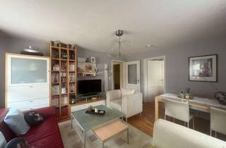 Wohnung kaufen in 78713 Schramberg, Familienfreundliche 4-Zimmer-Wohnung mit Südbalkon, großem Kellerraum und Garage!