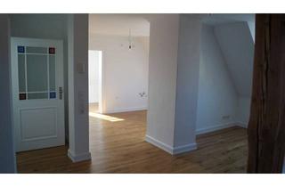 Wohnung kaufen in 68766 Hockenheim, 2-Zi.-Mais.-Whg. in historischer VIlla mit gehobener Ausstattung