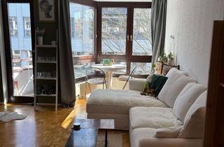 Wohnung mieten in Opernplatz 24, 45128 Südviertel, 1-Zimmer Wohnung mit Balkon, Aufzug & TG-Stellplatz - zentral am Hbf Essen, Südviertel