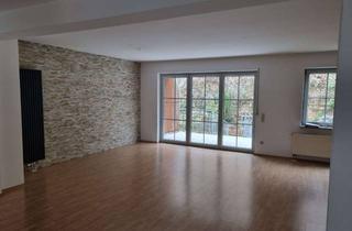 Wohnung mieten in 74889 Sinsheim, Großzügige 5,5-Zimmer-Wohnung mit Balkon in Sinsheim