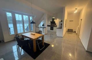 Wohnung mieten in 45128 Südviertel, Hochwertige Dachgeschosswohnung mit exklusiver Ausstattung, einschließlich einer 11-kW-Wallbox (E-La