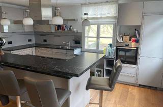 Wohnung mieten in Eich 31, 42929 Wermelskirchen, Modernisierte 4-Zimmerwohnung mit hochwertiger Einbauküche