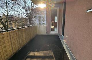 Wohnung mieten in Mildred-Scheel-Straße, 01307 Johannstadt-Nord, Gepflegte 3-Zimmer-Wohnung mit Balkon im 3. OG in Dresden Johannstadt-Nord