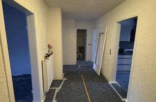 Wohnung mieten in Kurhausstraße 0000, 44652 Wanne-Süd, Dachgeschoss Wohnung mit 3 Zimmern in Herne Wanne-Süd