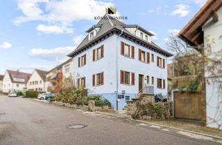 Mehrfamilienhaus kaufen in 74389 Cleebronn, Charmantes Mehrfamilienhaus: Leben & Freuen in Blau.