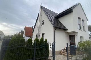 Haus mieten in 86156 Bärenkeller, Gepflegtes Reihenhaus mit 3 Zimmern in Augsburg-Bärenkeller