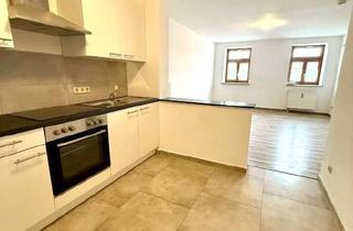 Anlageobjekt in 83530 Schnaitsee, Hohe Renditechancen – MFH mit etablierter Wohnvermietung und Restaurantbereich, Saal, Kegelbahn