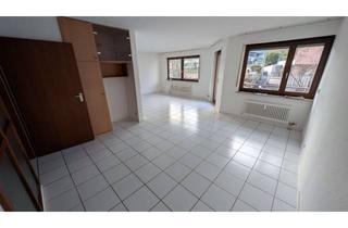 Wohnung kaufen in Bahnhofstraße 36/1, 71229 Leonberg, Gepflegte 2-Zimmer-Wohnung mit Balkon und Garage in Leonberg von privat