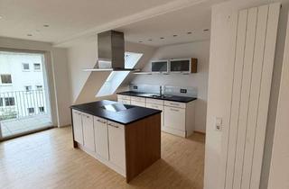 Wohnung mieten in Baldungstraße 12, 70736 Fellbach, Charmante Maisonette 3-Zimmer Wohnung, 3. OG, frisch saniert in Fellbach-Schmiden