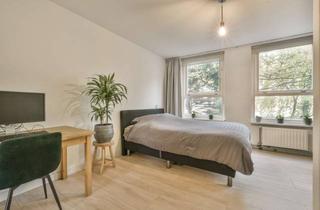 Wohnung mieten in Silberkopfstraße 13, 81673 Berg am Laim, Großes möbliertes WG-Zimmer mit großem Süd Balkon: Wohnung neu Renoviert und möbliert