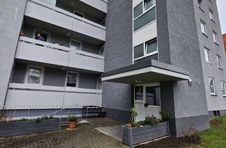 Wohnung mieten in Schaaffhausenstraße, 50769 Seeberg, Helle 3-Zimmer Wohnung im 4. OG mit Balkon in Köln-Seeberg