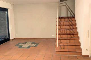 Haus mieten in 47647 Kerken, Charmantes Einfamilienhaus mit Wintergarten, Garage & Dachstudio im Ortskern von Aldekerk