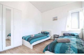 Immobilie mieten in Heininger Straße, 73037 Göppingen, 4-Zimmerwohnung mit TV, Wlan, Küche, 3 Schlafzimmer, Dusche/Wc, Waschmaschine, Balkon und