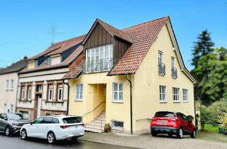 Haus kaufen in 66126 Saarbrücken, Saarbrücken - Charmantes Haus - ideal für Singles oder Paare - mit Garten, Terrasse, Balkon und Stellplatz