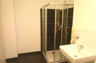 Wohnung mieten in 08058 Zwickau, Zwickau - Viel Platz und erschwinglich mit Balkon