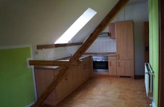 Wohnung mieten in Hauptstraße, 09212 Limbach-Oberfrohna, helle gemütliche 3 Zimmer Dachgeschosswohnung mit EBK und großem Bad