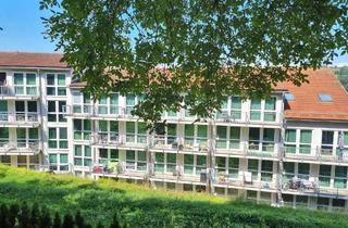 Wohnung kaufen in 94032 Passau, Appartements in Zentrums- und UNI-Nähe! Zwei Studentenappartements mit Südbalkon, Blick ins Grüne und guter Anbindung