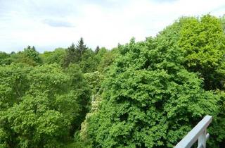 Wohnung kaufen in 81476 München, München - Stillvolle 3-Zimmer-Wohnung mit Balkon, Aufzug &Top-Ausstattung in Forstenried