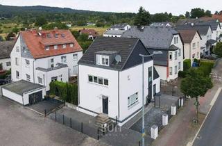Villa kaufen in Friedberger Str 45, 61350 Bad Homburg, Bad Homburg vor der Höhe - ***Wohnen & Arbeiten unter einem Dach*** 5 Zi. Freistehendes Haus mit Potenzial
