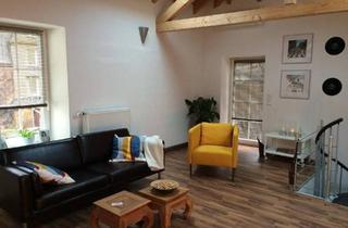 Wohnung kaufen in Hauptstr. 2 B, 54439 Saarburg, Saarburg - Großzügige 2 ZKB Wohnung in Saarburg-Beurig mit eigenem Eingang