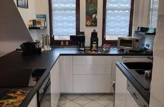 Wohnung kaufen in Schützenstrasse 41, 53343 Wachtberg, Wachtberg - Mod. lichtdurchflutete DG-Whg. mit Klima,Pelleto.+Balkonkraftwerk, unverb.FERNSICHT