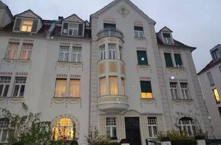 Wohnung kaufen in Sonnenstraße 23, 97072 Würzburg, Würzburg - 2-Zimmer Dach-Atelier-Wohnung zum Wohlfühlen in Jugendstil-Palais (Sanderau)