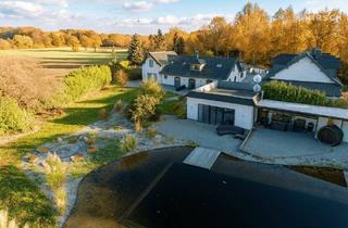 Einfamilienhaus kaufen in 47445 Moers, Moers - Luxuriöses Anwesen mit Pool und Poolhaus - Ihr Traumhaus zum Verlieben! - 362m² Wfl