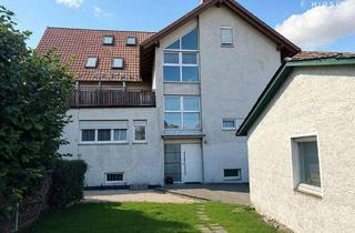Mehrfamilienhaus kaufen in 72469 Meßstetten, Meßstetten - Großzügiges Mehrfamilienhaus mit Garten, Garagen & Gewerbebereich, ausgebauter Dachboden