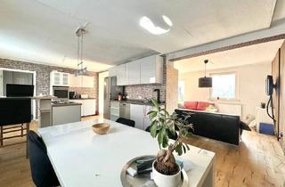 Doppelhaushälfte kaufen in 51427 Bergisch Gladbach, Bergisch Gladbach - Ihre Doppelhaushälfte in Bestlage von Refrath mit guter Substanz und klarer Aufteilung und Garten.