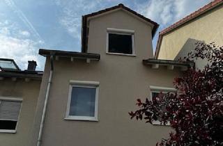 Reihenhaus kaufen in 60437 Frankfurt, Frankfurt am Main - Einfamilienhaus top gepflegt von privat