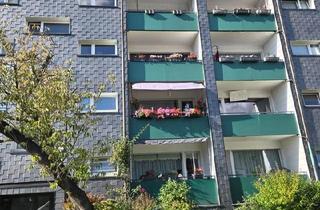 Wohnung kaufen in 42651 Solingen, Solingen - 3- Zimmer Eigentumswohnung mit 2 Loggia und Garage