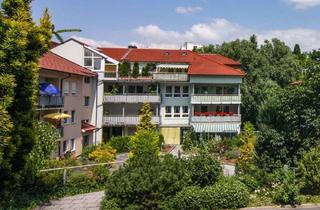 Wohnung kaufen in 96450 Ketschendorf, Großzügig geschnittene 3-Zimmerwohnung mit Fahrstuhl und Balkon in ruhiger Coburger Stadrandlage